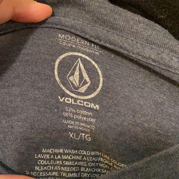 Volcom Tee with Accent Pocket - Picture 3 of 3